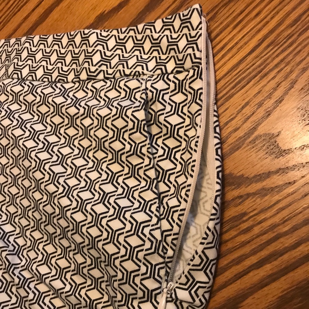 Express pattern shorts - Picture 2 of 4